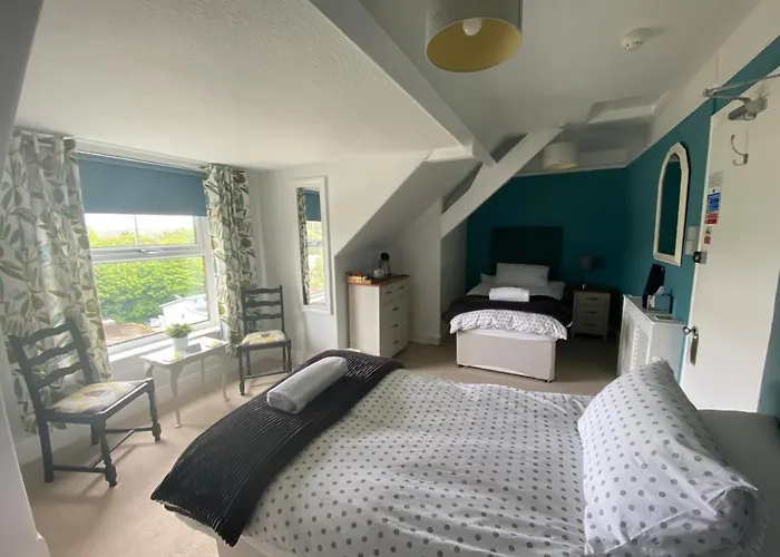 Camelot Guest House
