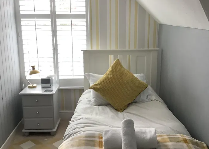 Camelot Guest House